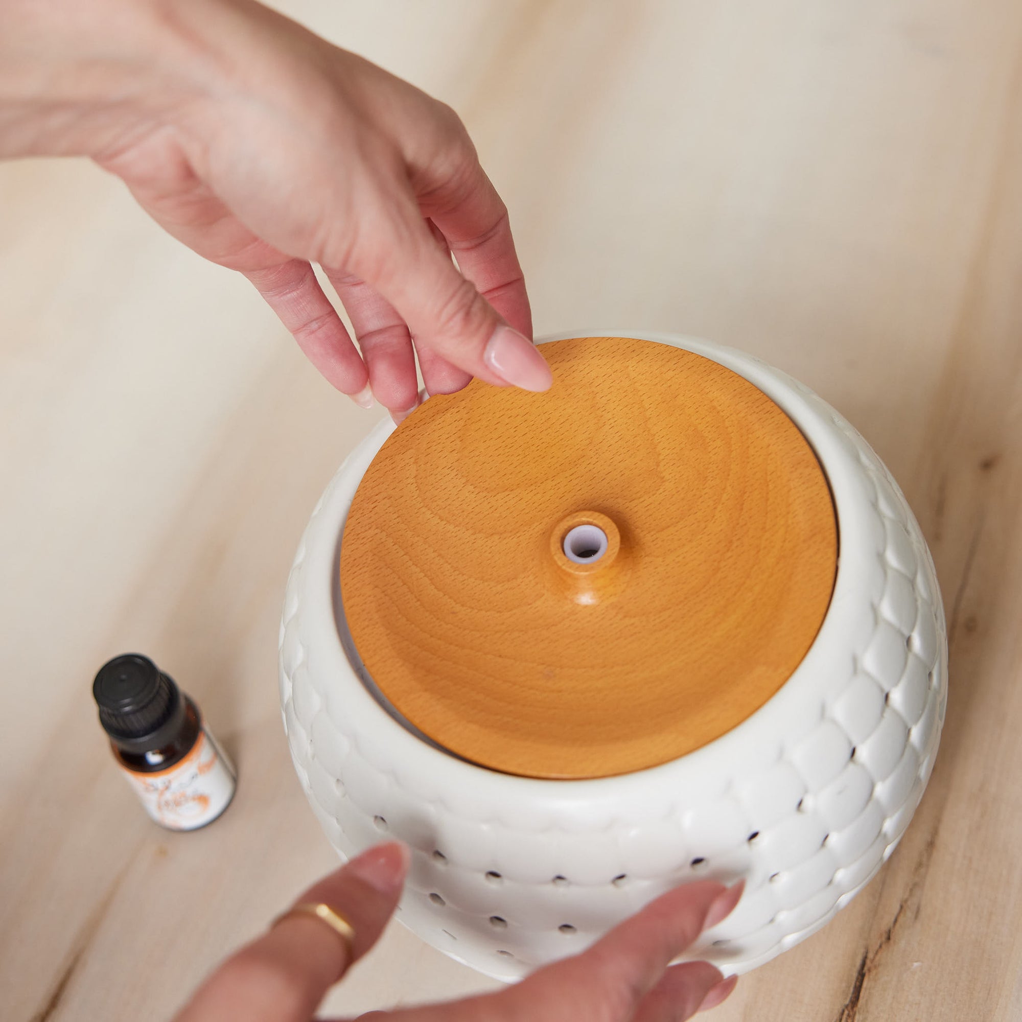 Ellia Cadence Ultrasonic